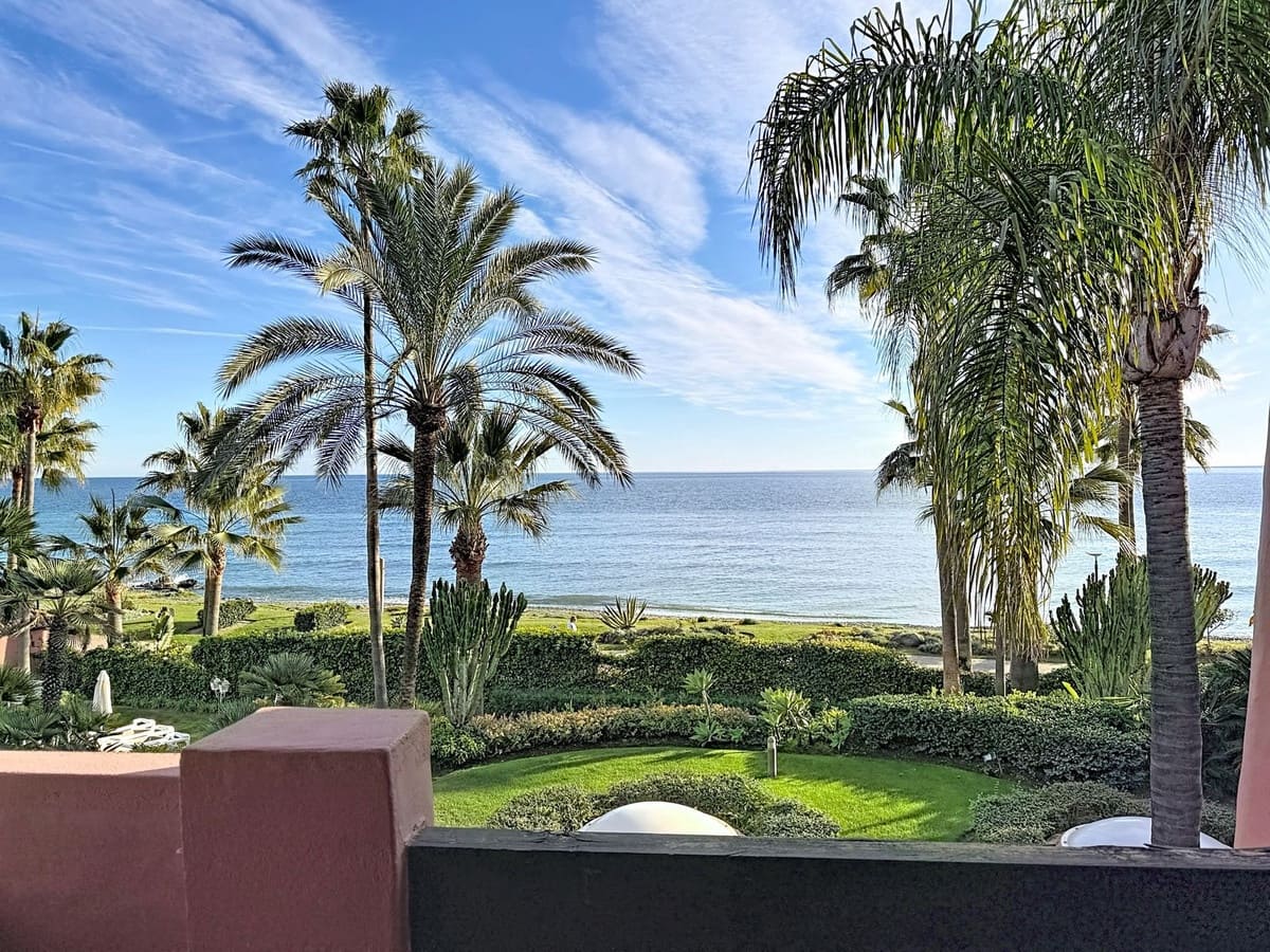 3 bedroom Beach Apartment for sale in Costalita with pool garage - € 1,380,000 (Ref: 9699188)