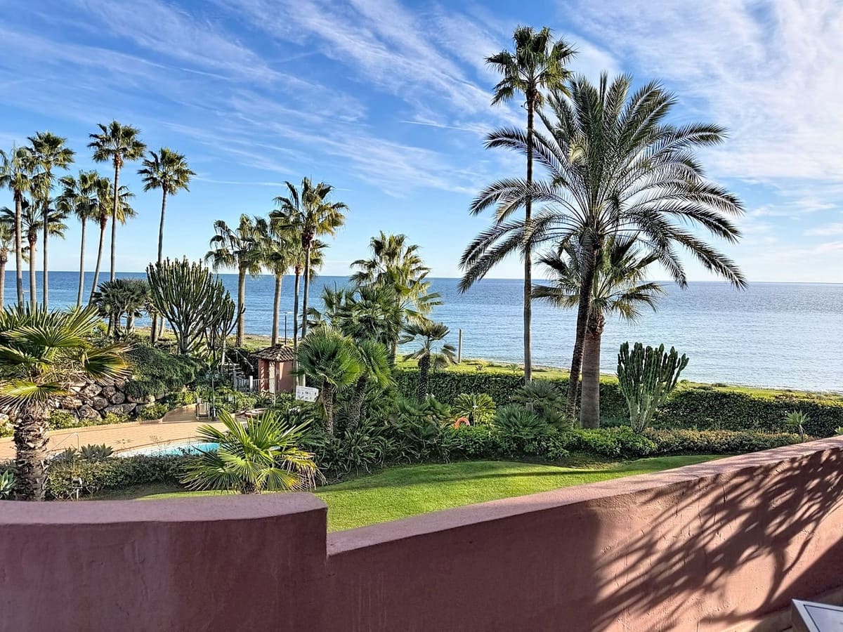 3 bedroom Beach Apartment for sale in Costalita with pool garage - € 1,380,000 (Ref: 9699188)