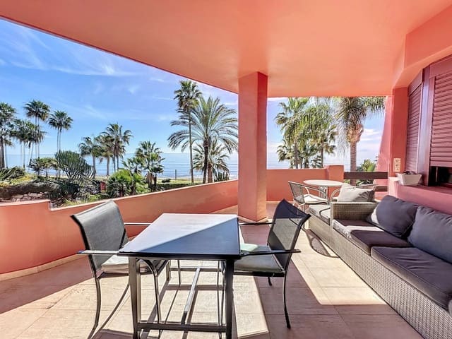 3 soveværelse Strandlejlighed til salg i Costalita, Estepona med swimmingpool garage - € 1.380.000 (Ref: 9699188)