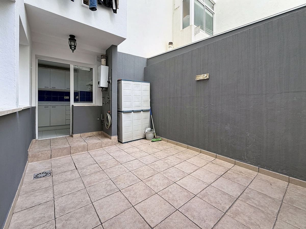 2 bedroom Apartment for sale in San Pedro de Alcantara with pool - € 267,000 (Ref: 9699189)