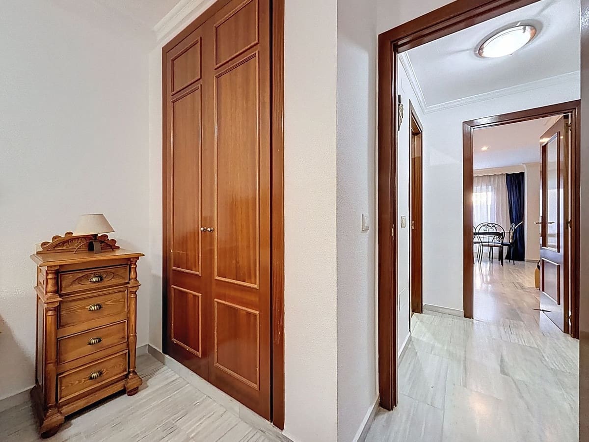 2 bedroom Apartment for sale in San Pedro de Alcantara with pool - € 267,000 (Ref: 9699189)