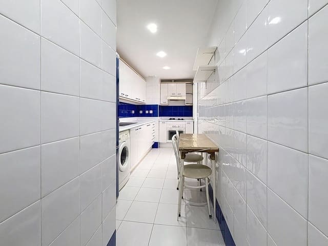 2 soveværelse Lejlighed til salg i San Pedro de Alcántara Pueblo, Marbella med swimmingpool - € 267.000 (Ref: 9699189)