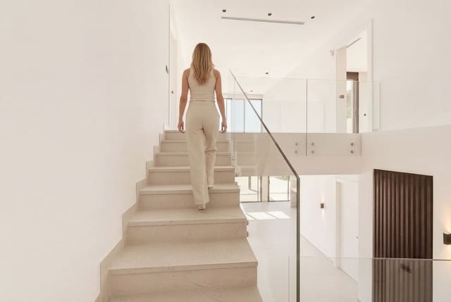 4 slaapkamer Villa te koop in Elviria, Marbella met zwembad garage - € 2.999.000 (Ref: 9699190)