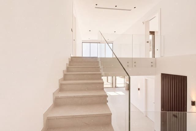 4 slaapkamer Villa te koop in Elviria, Marbella met zwembad garage - € 2.999.000 (Ref: 9699190)