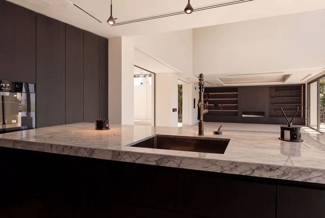 4 slaapkamer Villa te koop in Elviria, Marbella met zwembad garage - € 2.999.000 (Ref: 9699190)