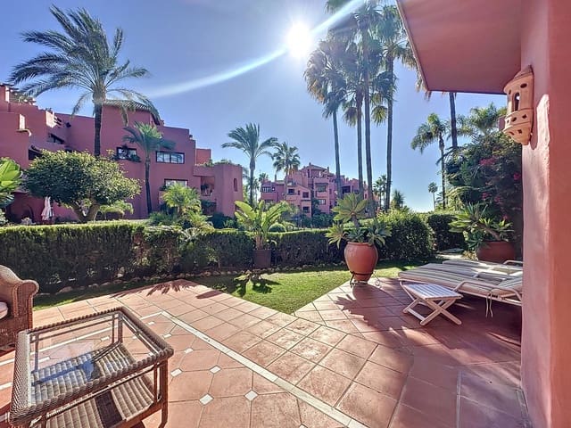 Apartamento Playa de 2 habitaciones en Resinera-Voladilla, Estepona en venta con piscina garaje - 875.000 € (Ref: 9699192)
