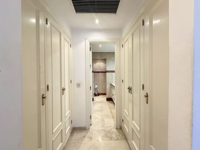 2 camera da letto Appartamento sulla Spiaggia in vendita in Resinera-Voladilla, Estepona con piscina garage - 875.000 € (Rif: 9699192)