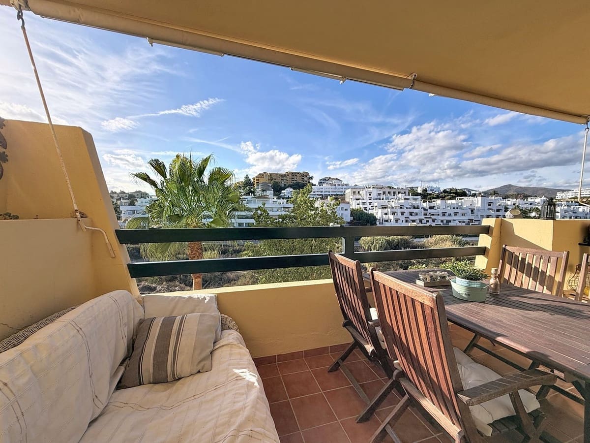 2 bedroom Apartment for sale in New Golden Mile with pool garage - € 315,000 (Ref: 9699193)