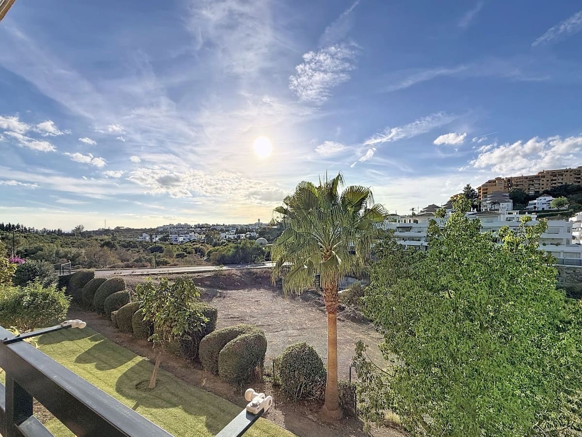 2 bedroom Apartment for sale in New Golden Mile with pool garage - € 315,000 (Ref: 9699193)