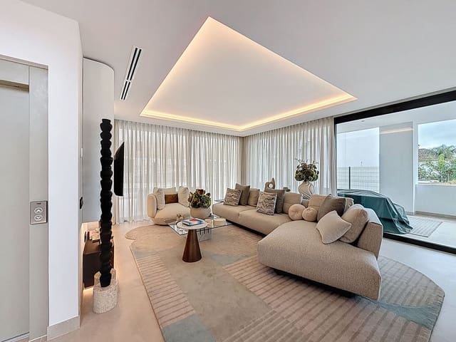 Chalet de 5 habitaciones en Sierra Blanca, Marbella en venta con piscina garaje - 4.600.000 € (Ref: 9699194)