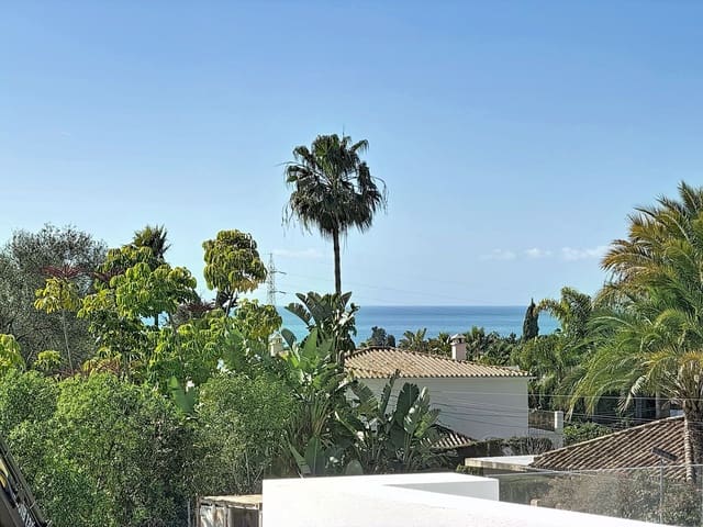 5 bedroom Villa for sale in Sierra Blanca, Marbella with pool garage - € 4,600,000 (Ref: 9699194)