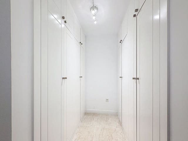 2 chambre Appartement à vendre à La Concha - Resina Golf, Estepona avec piscine garage - 349 000 € (Ref: 9699196)