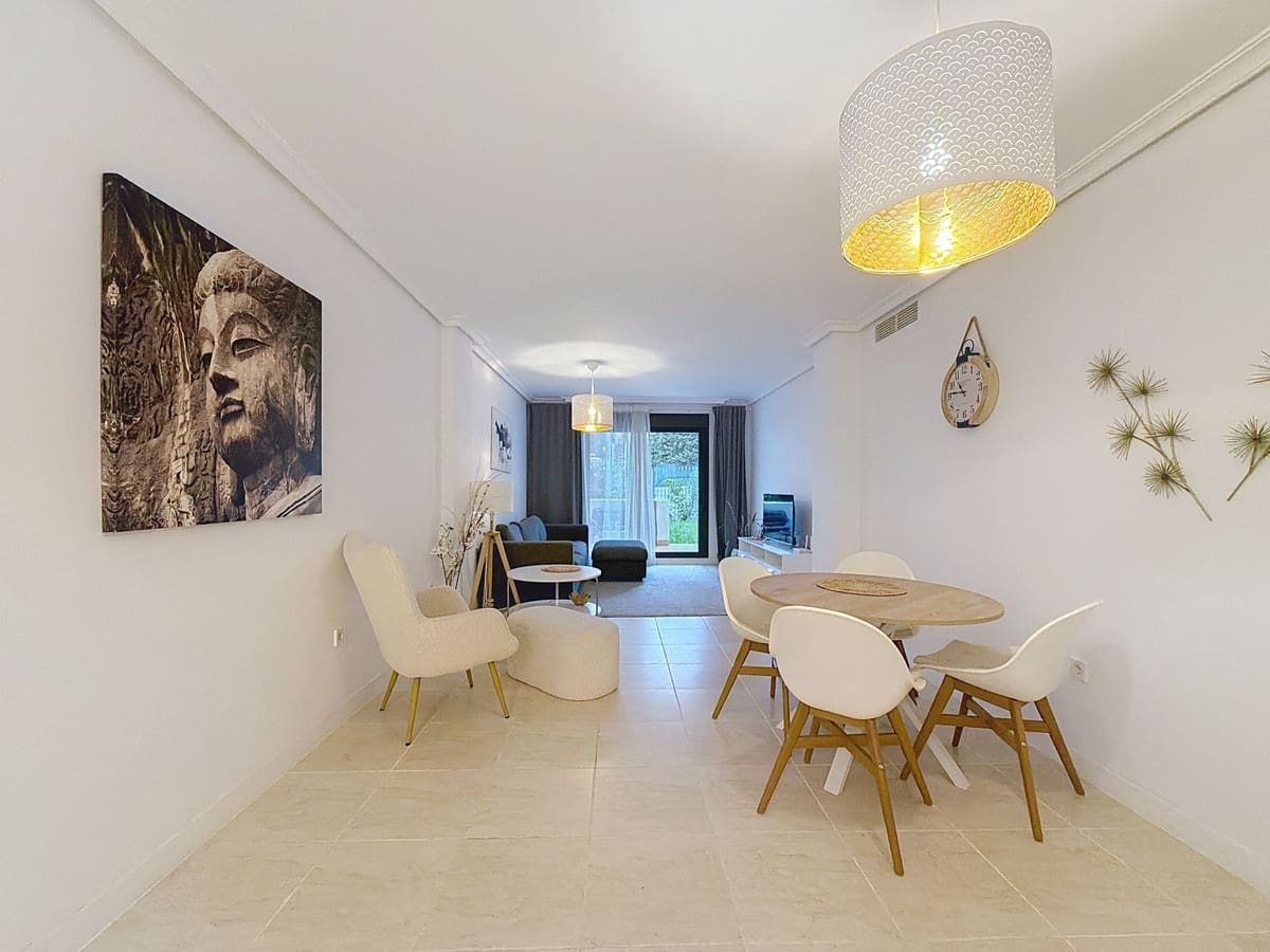 2 bedroom Apartment for sale in Estepona with pool garage - € 349,000 (Ref: 9699196)