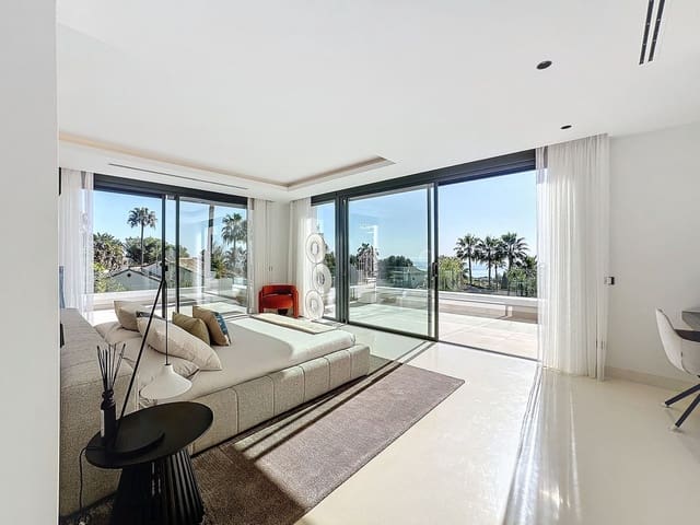 Chalet de 6 habitaciones en Sierra Blanca, Marbella en venta con piscina garaje - 10.970.000 € (Ref: 9699197)