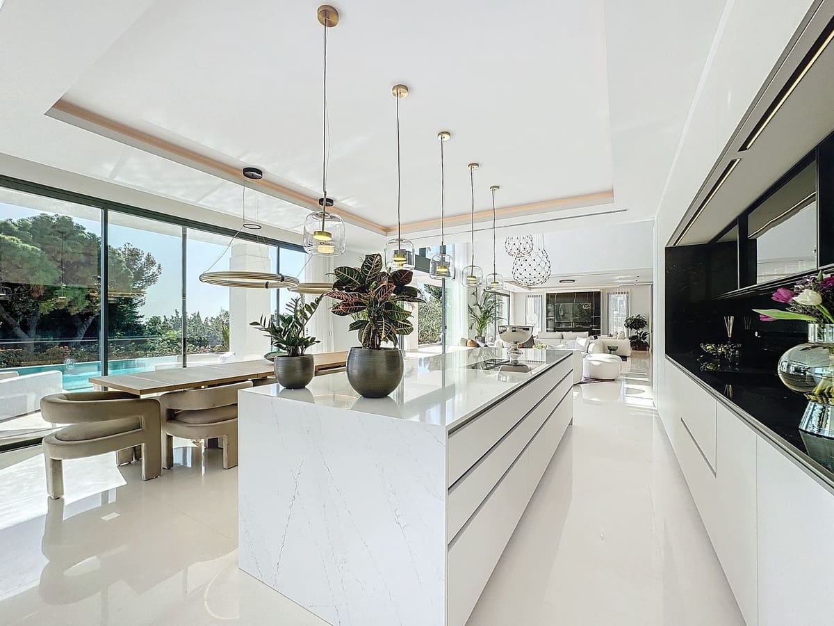 Chalet de 6 habitaciones en Golden Mile en venta con piscina garaje - 10.970.000 € (Ref: 9699197)