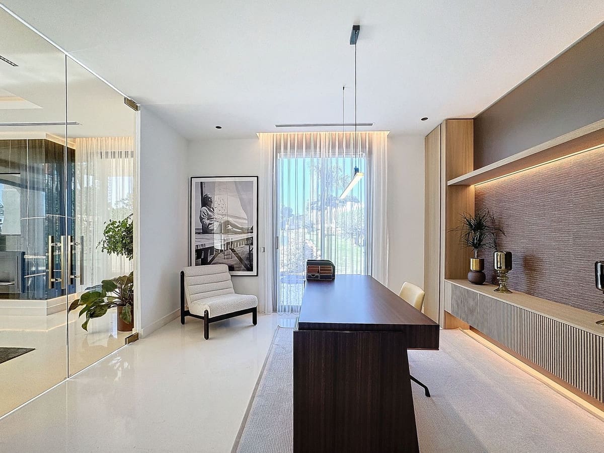 Chalet de 6 habitaciones en Golden Mile en venta con piscina garaje - 10.970.000 € (Ref: 9699197)