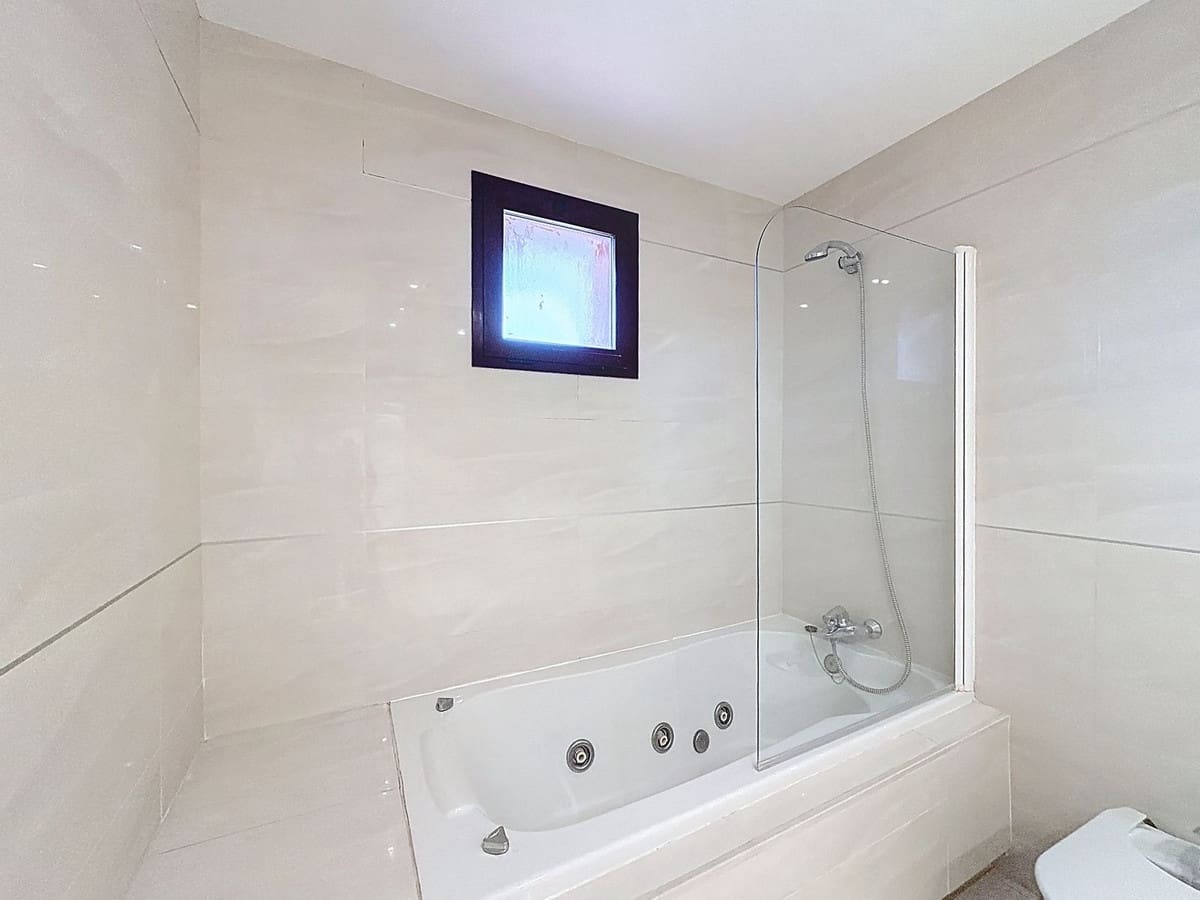 3 camera da letto Appartamento sulla Spiaggia in vendita in Costalita con piscina garage - 1.075.000 € (Rif: 9699198)