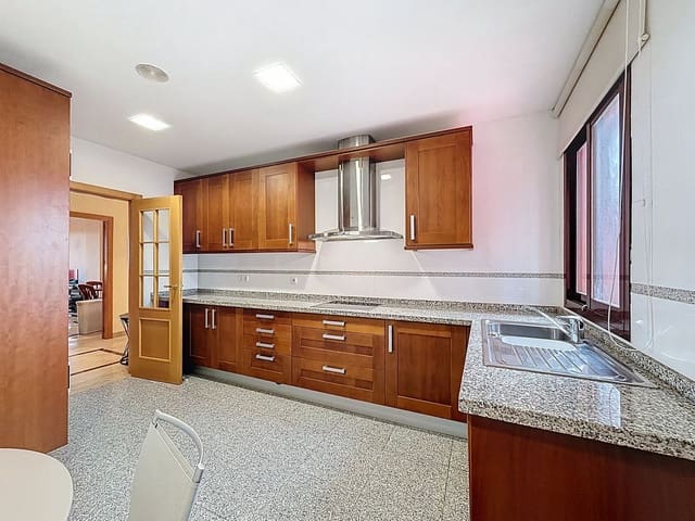 3 makuuhuone Ranta-asunto myytävänä paikassa Costalita, Estepona mukana uima-altaan 
autotalli - 1 075 000 € (Ref: 9699198)