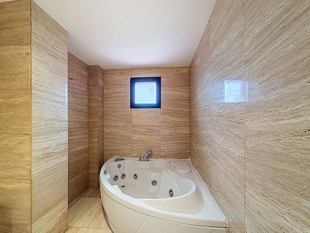 3 camera da letto Appartamento sulla Spiaggia in vendita in Costalita con piscina garage - 1.075.000 € (Rif: 9699198)