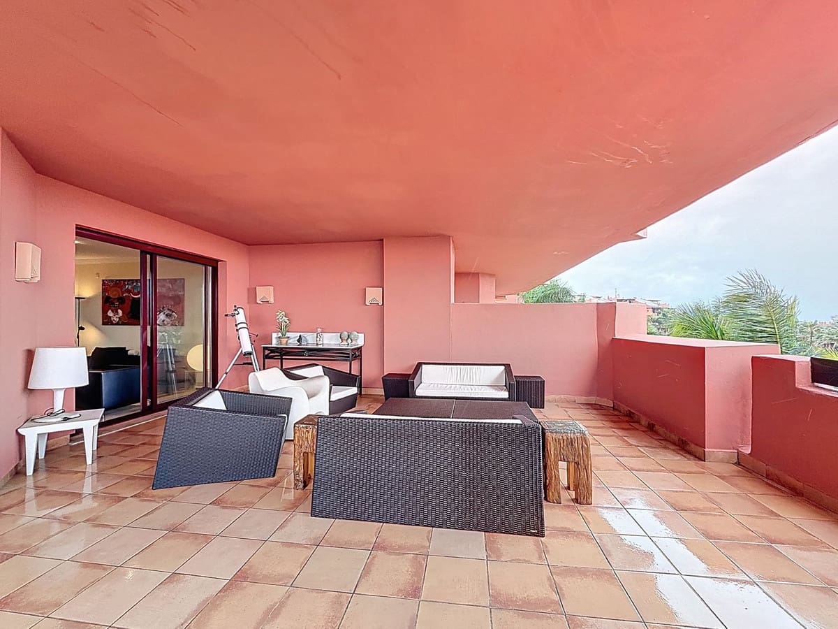 3 bedroom Beach Apartment for sale in Costalita with pool garage - € 1,075,000 (Ref: 9699198)