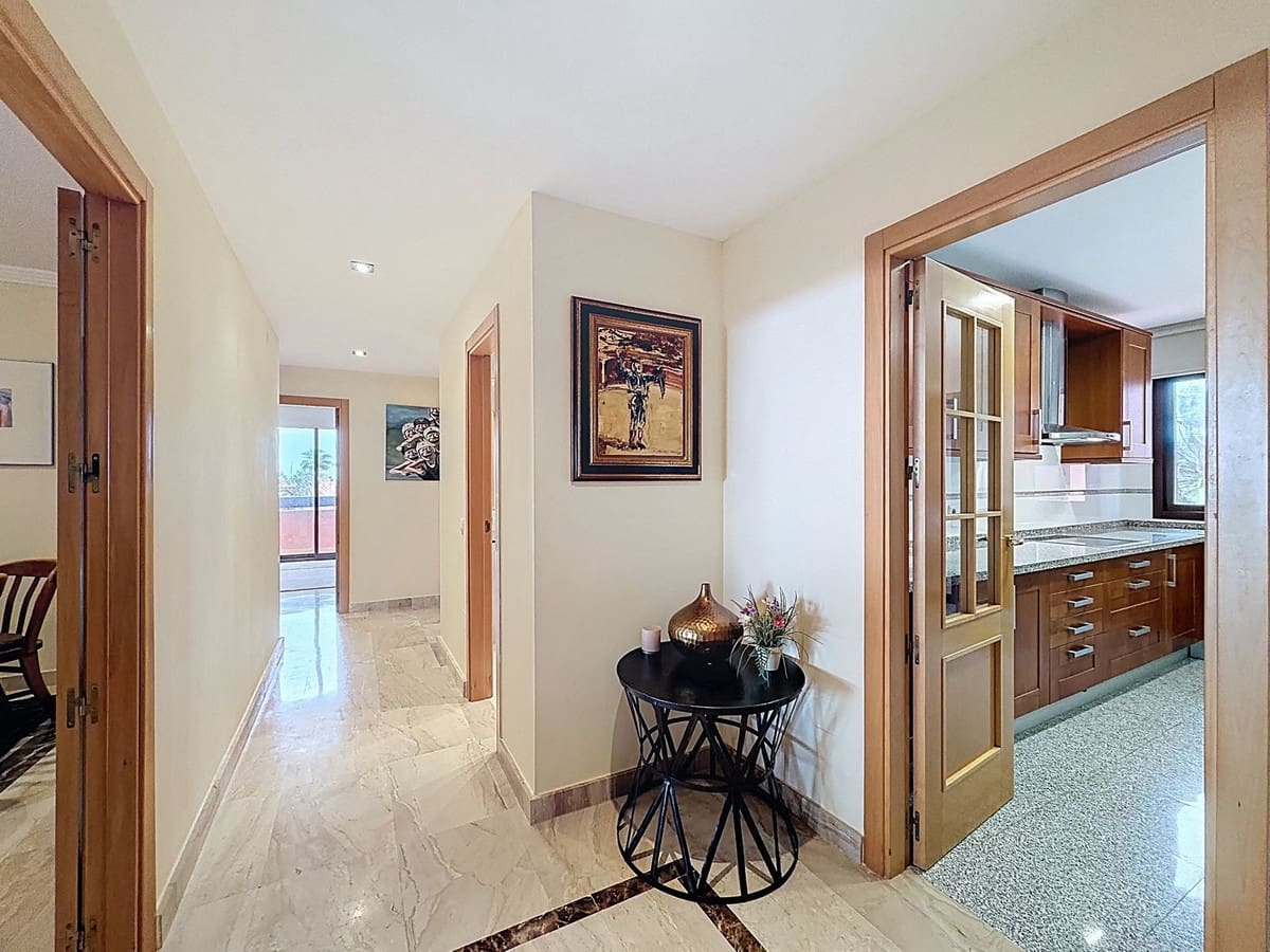 3 bedroom Beach Apartment for sale in Costalita with pool garage - € 1,075,000 (Ref: 9699198)