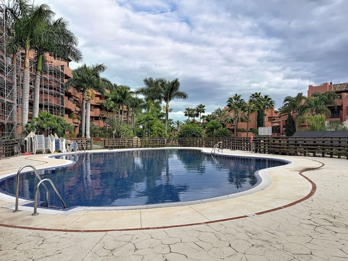 3 bedroom Beach Apartment for sale in Costalita with pool garage - € 1,075,000 (Ref: 9699198)