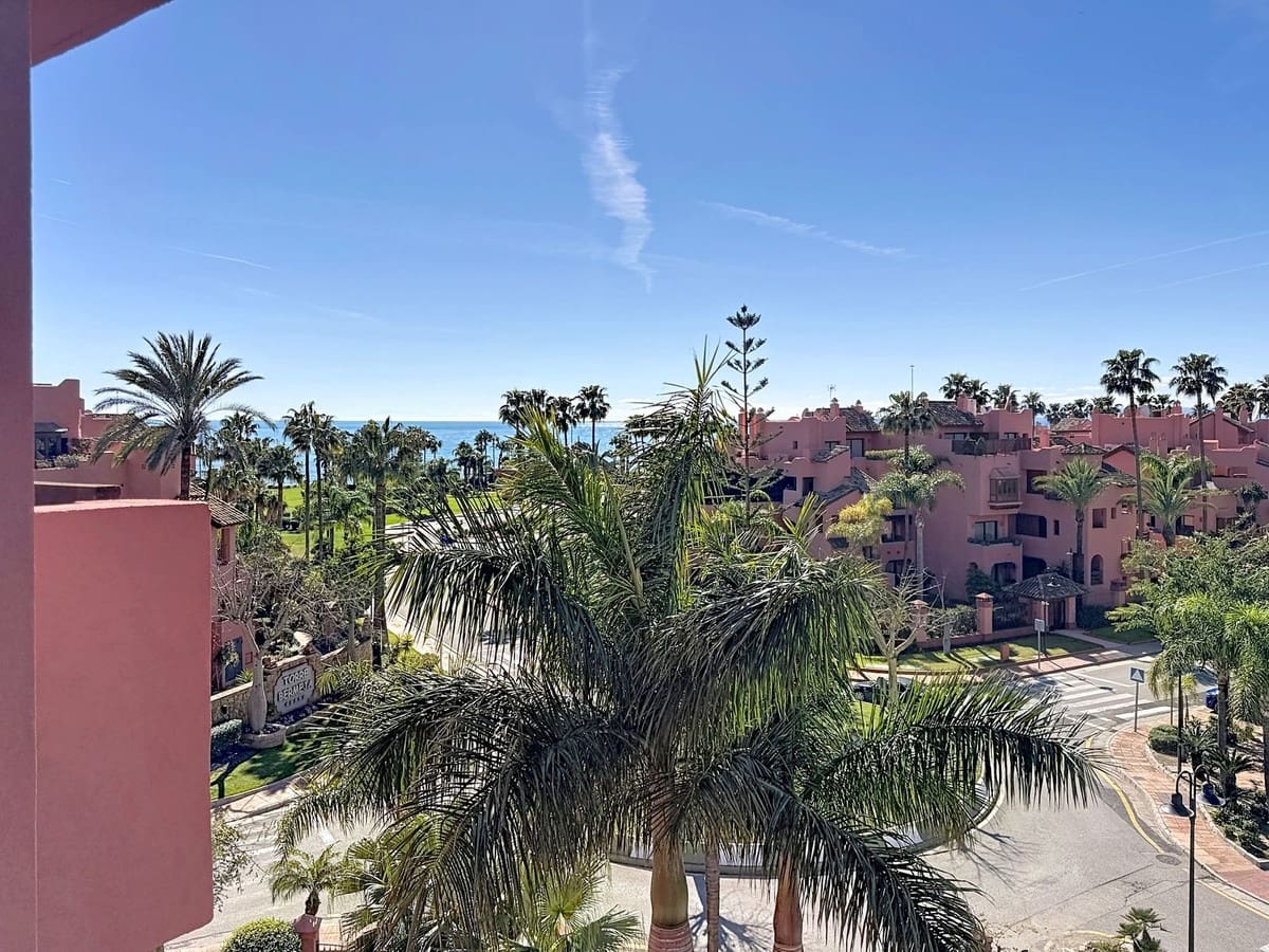 3 bedroom Beach Apartment for sale in Costalita with pool garage - € 1,075,000 (Ref: 9699198)