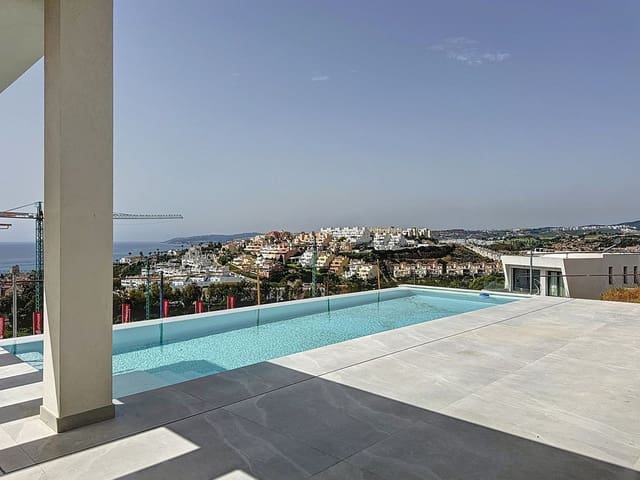 4 camera da letto Villa in vendita in Bahia de Casares, Casares con piscina - 2.100.000 € (Rif: 9699200)