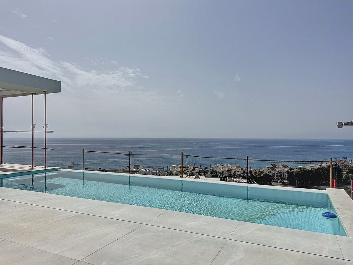 4 bedroom Villa for sale in Casares with pool - € 2,100,000 (Ref: 9699200)