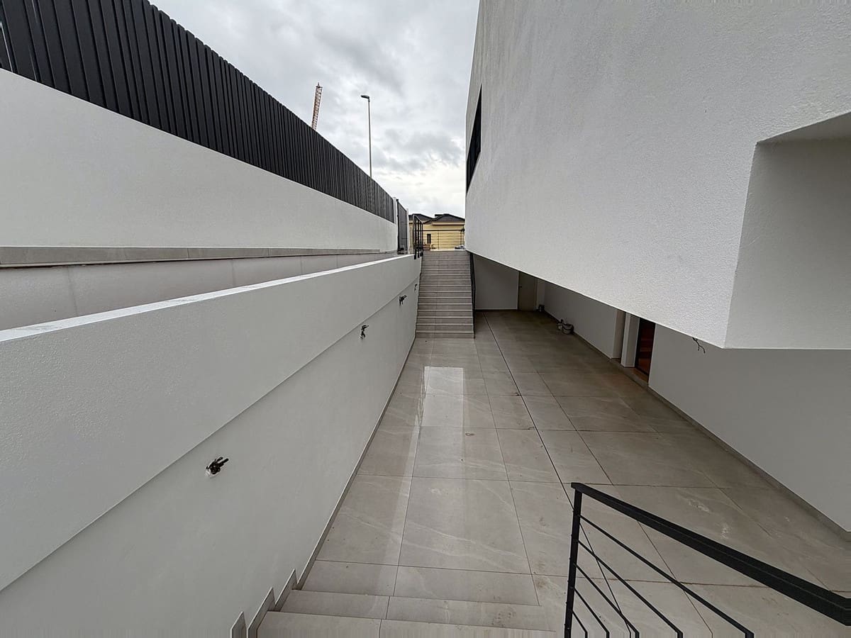 4 bedroom Villa for sale in Casares with pool - € 2,100,000 (Ref: 9699200)