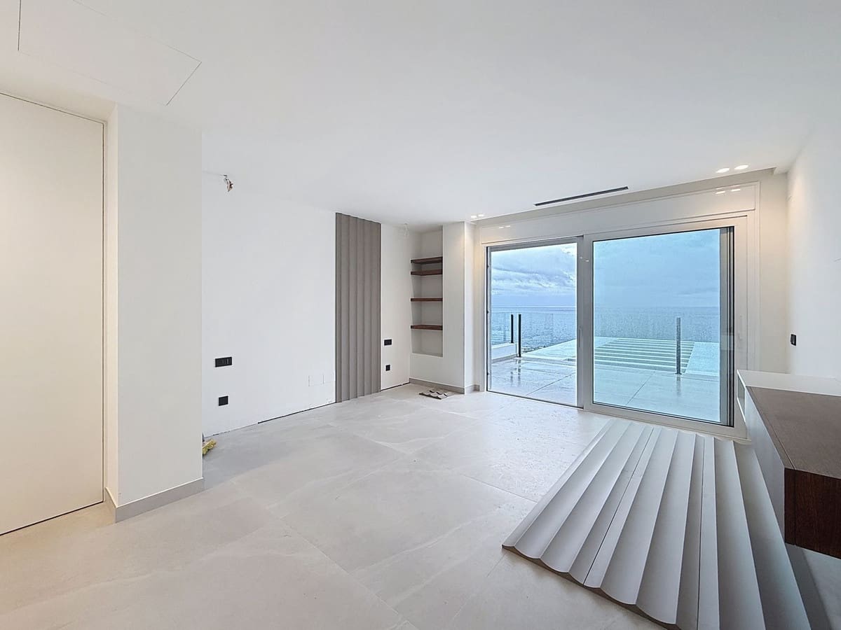 4 bedroom Villa for sale in Casares with pool - € 2,100,000 (Ref: 9699200)