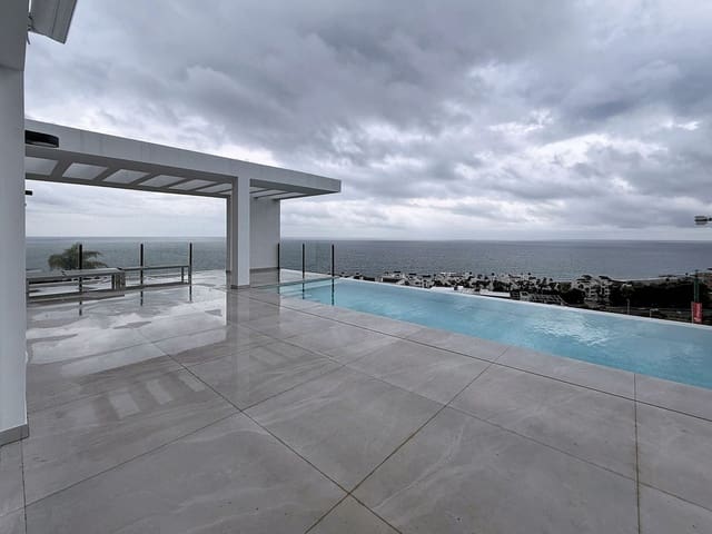 4 sypialnia Willa na sprzedaż w Bahia de Casares, Casares z basenem - 2 100 000 € (Ref: 9699200)