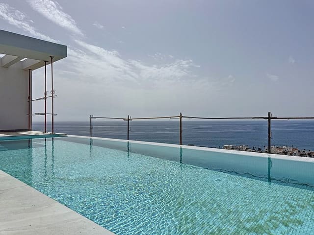 4 makuuhuone Huvila myytävänä paikassa Bahia de Casares, Casares mukana uima-altaan - 2 100 000 € (Ref: 9699200)
