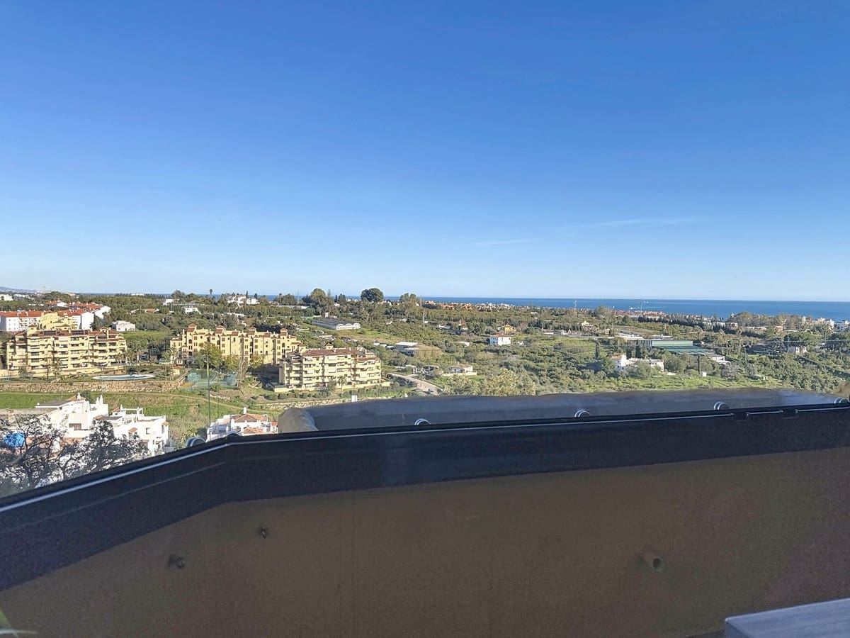 2 soveværelse Lejlighed til salg i New Golden Mile med swimmingpool garage - € 299.000 (Ref: 9699201)