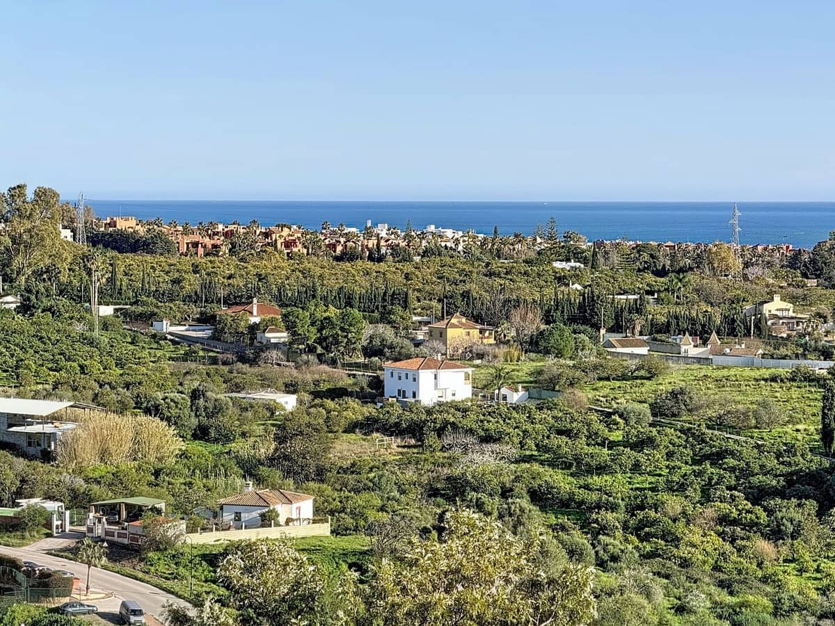 2 soveværelse Lejlighed til salg i New Golden Mile med swimmingpool garage - € 299.000 (Ref: 9699201)