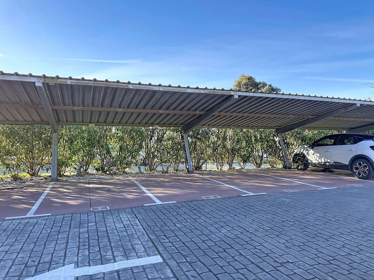 2 soveværelse Lejlighed til salg i New Golden Mile med swimmingpool garage - € 299.000 (Ref: 9699201)