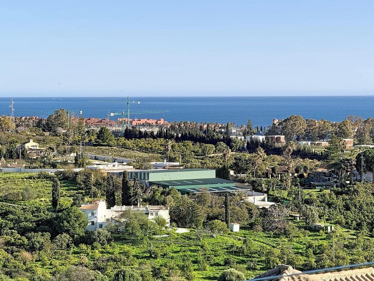 2 soveværelse Lejlighed til salg i New Golden Mile med swimmingpool garage - € 299.000 (Ref: 9699201)