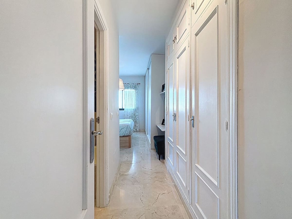 2 chambre Appartement à vendre à New Golden Mile avec piscine garage - 299 000 € (Ref: 9699201)