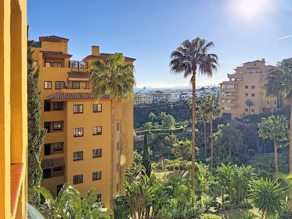 2 chambre Appartement à vendre à New Golden Mile avec piscine garage - 299 000 € (Ref: 9699201)