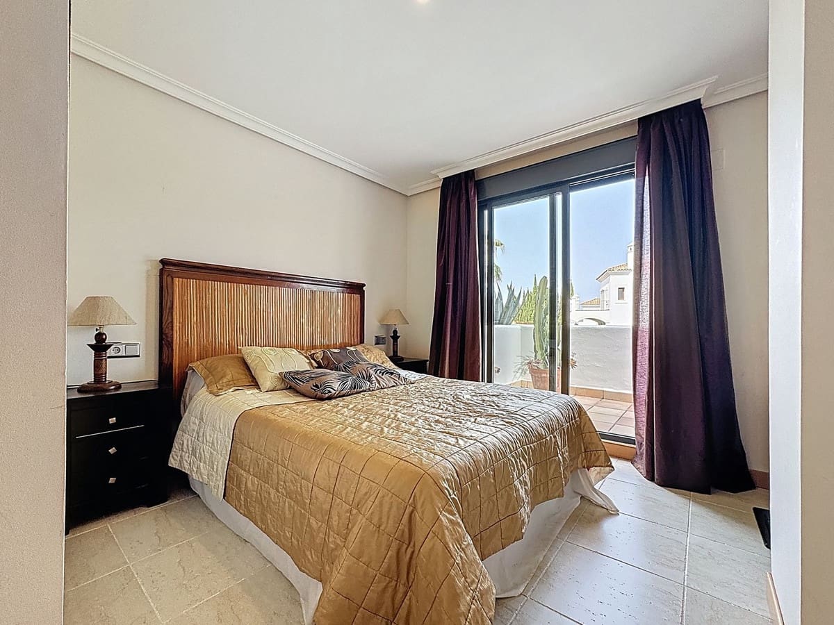 2 soveværelse Lejlighed til salg i Estepona med swimmingpool garage - € 439.000 (Ref: 9699202)