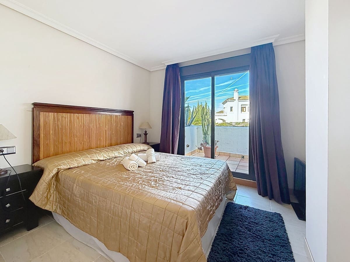 2 soveværelse Lejlighed til salg i Estepona med swimmingpool garage - € 419.000 (Ref: 9699202)