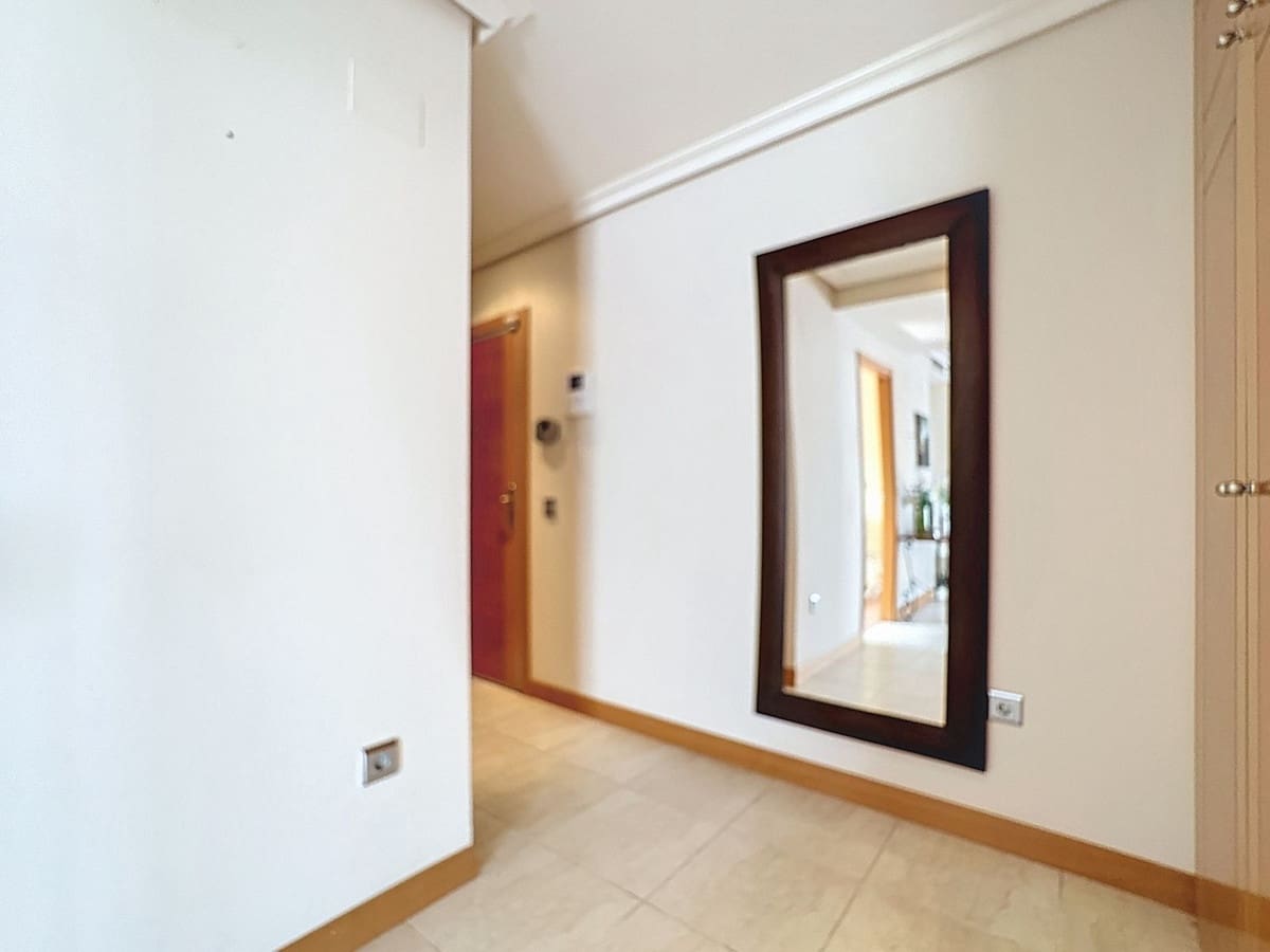 2 soveværelse Lejlighed til salg i Estepona med swimmingpool garage - € 419.000 (Ref: 9699202)