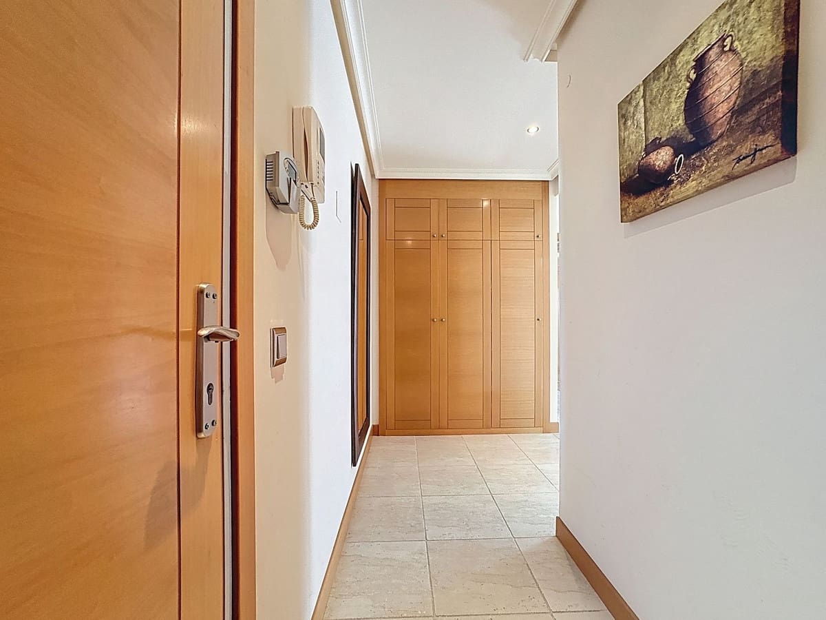 2 soveværelse Lejlighed til salg i Estepona med swimmingpool garage - € 419.000 (Ref: 9699202)