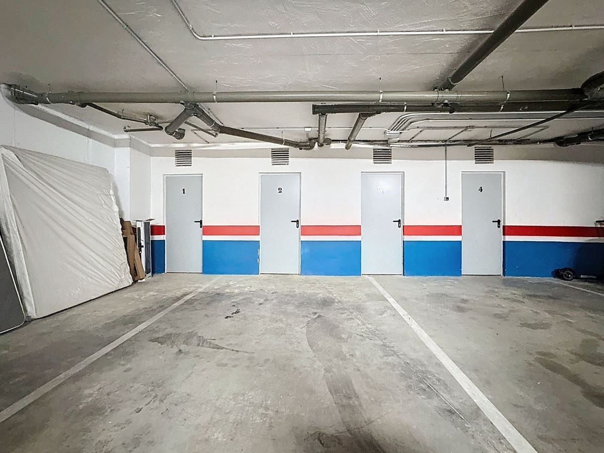 2 soveværelse Lejlighed til salg i Estepona med swimmingpool garage - € 419.000 (Ref: 9699202)