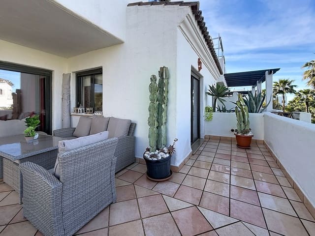 2 soverom Leilighet til salgs i La Concha - Resina Golf, Estepona med svømmebasseng garasje - € 439 000 (Ref: 9699202)