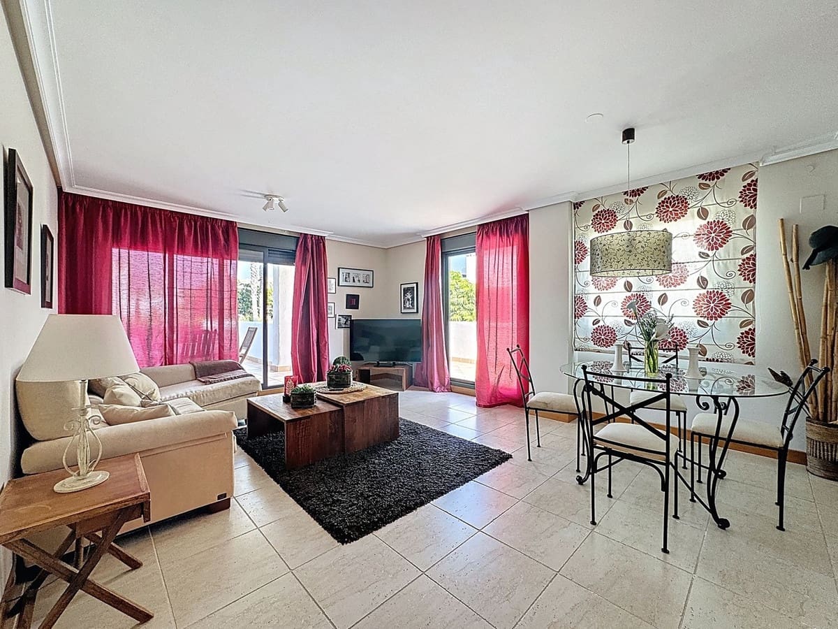 2 soveværelse Lejlighed til salg i Estepona med swimmingpool garage - € 419.000 (Ref: 9699202)