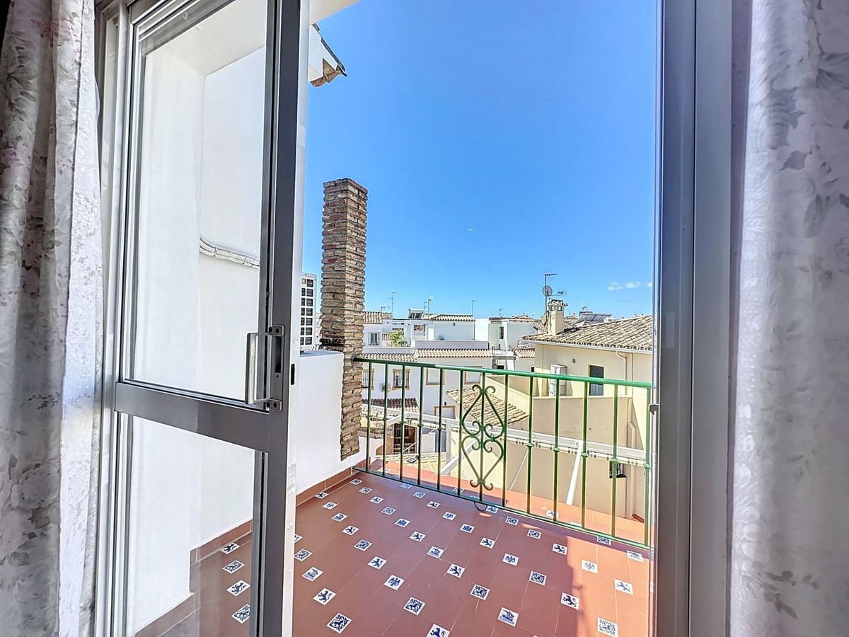 3 bedroom Townhouse for sale in Estepona - € 690,000 (Ref: 9699205)