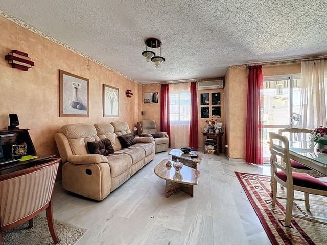 3 Zimmer Haus zu verkaufen in Centro, Estepona - 690.000 € (Ref: 9699205)