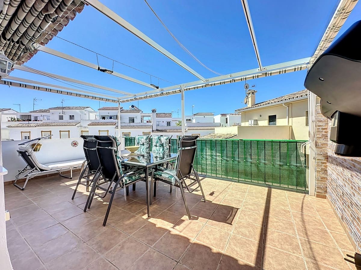 3 bedroom Townhouse for sale in Estepona - € 690,000 (Ref: 9699205)