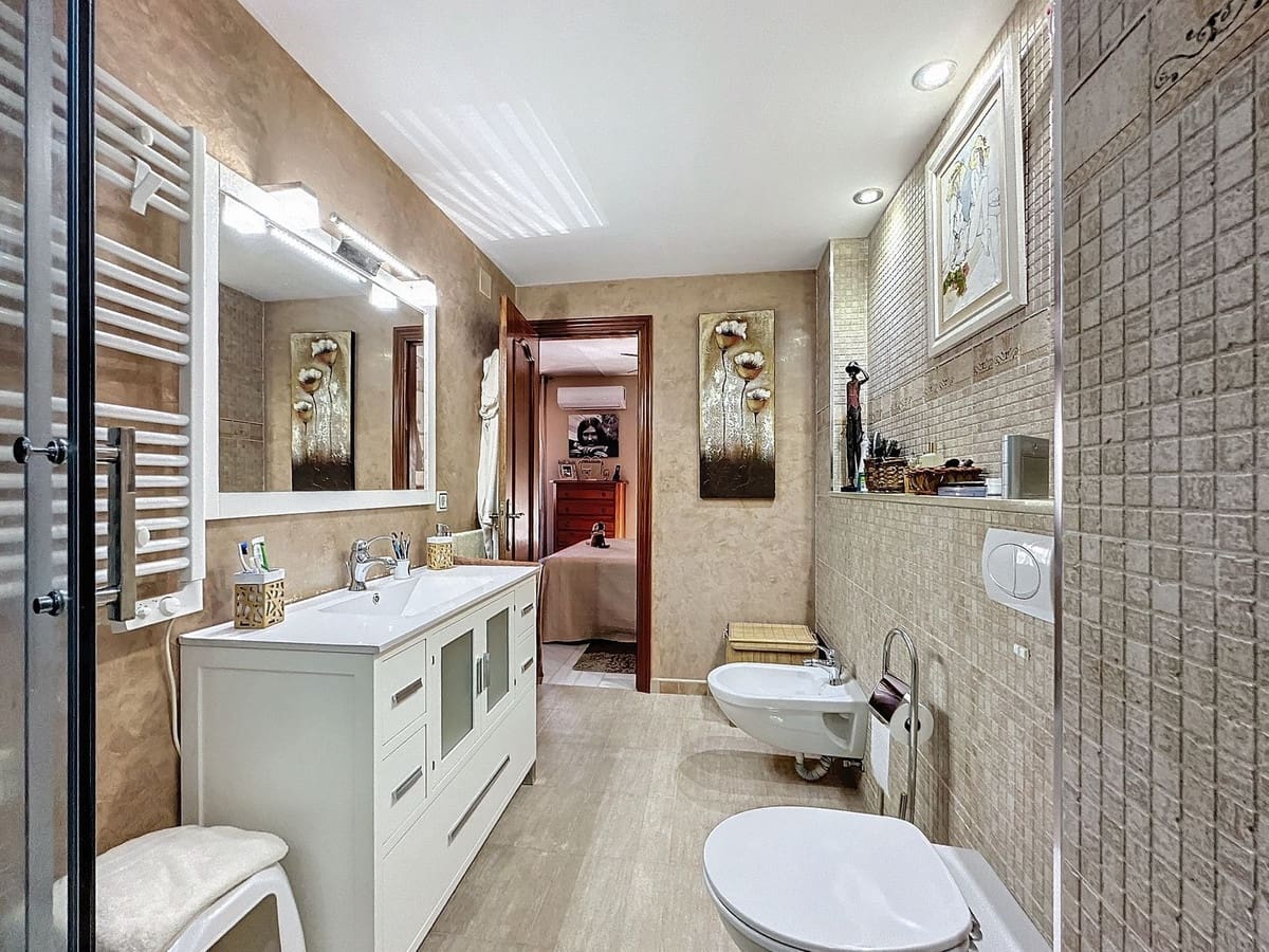 3 bedroom Townhouse for sale in Estepona - € 690,000 (Ref: 9699205)